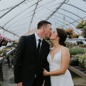 Meet your Posher, Monica